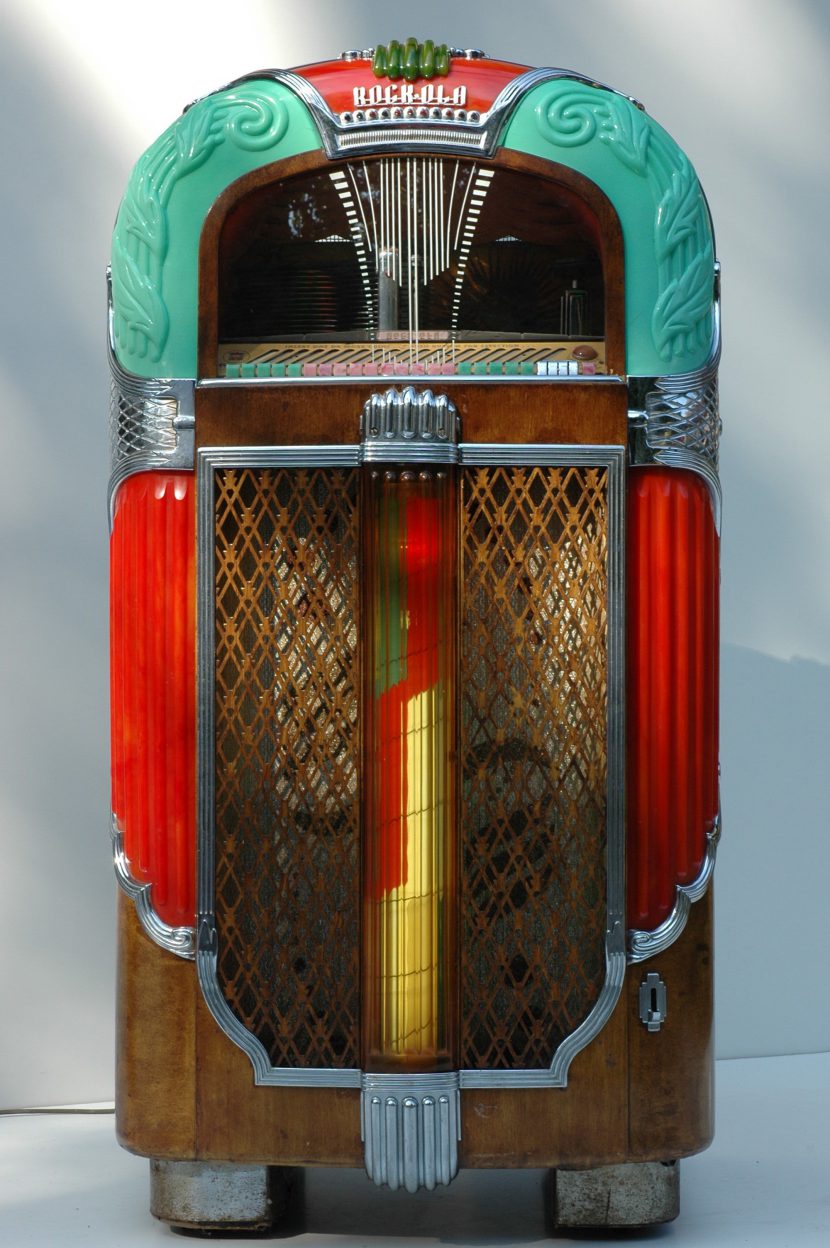 ROCK-OLA-JUKEBOX-1428-VON-1948-2.jpg